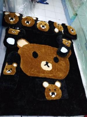 Karpet rasfur karakter Panda